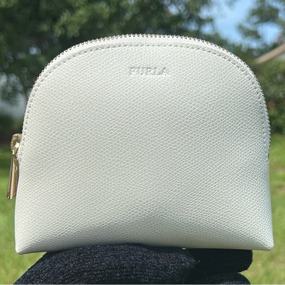 Furla pouch - Picture 1 of 16